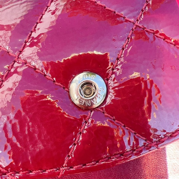 Chanel Reissue 227 Double Flap Bag Patent Red - Picture 8 of 10
